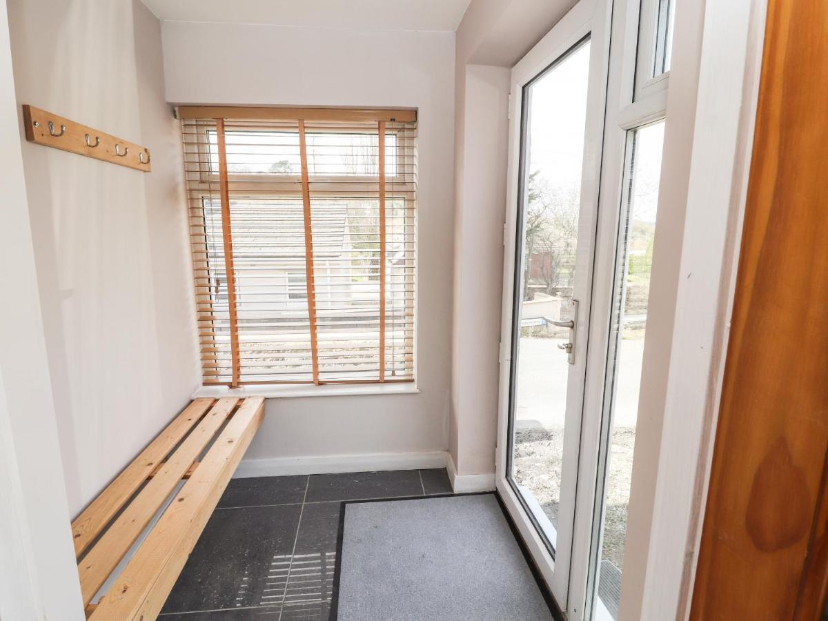 27 Green Road Ρέξαμ Εξωτερικό φωτογραφία