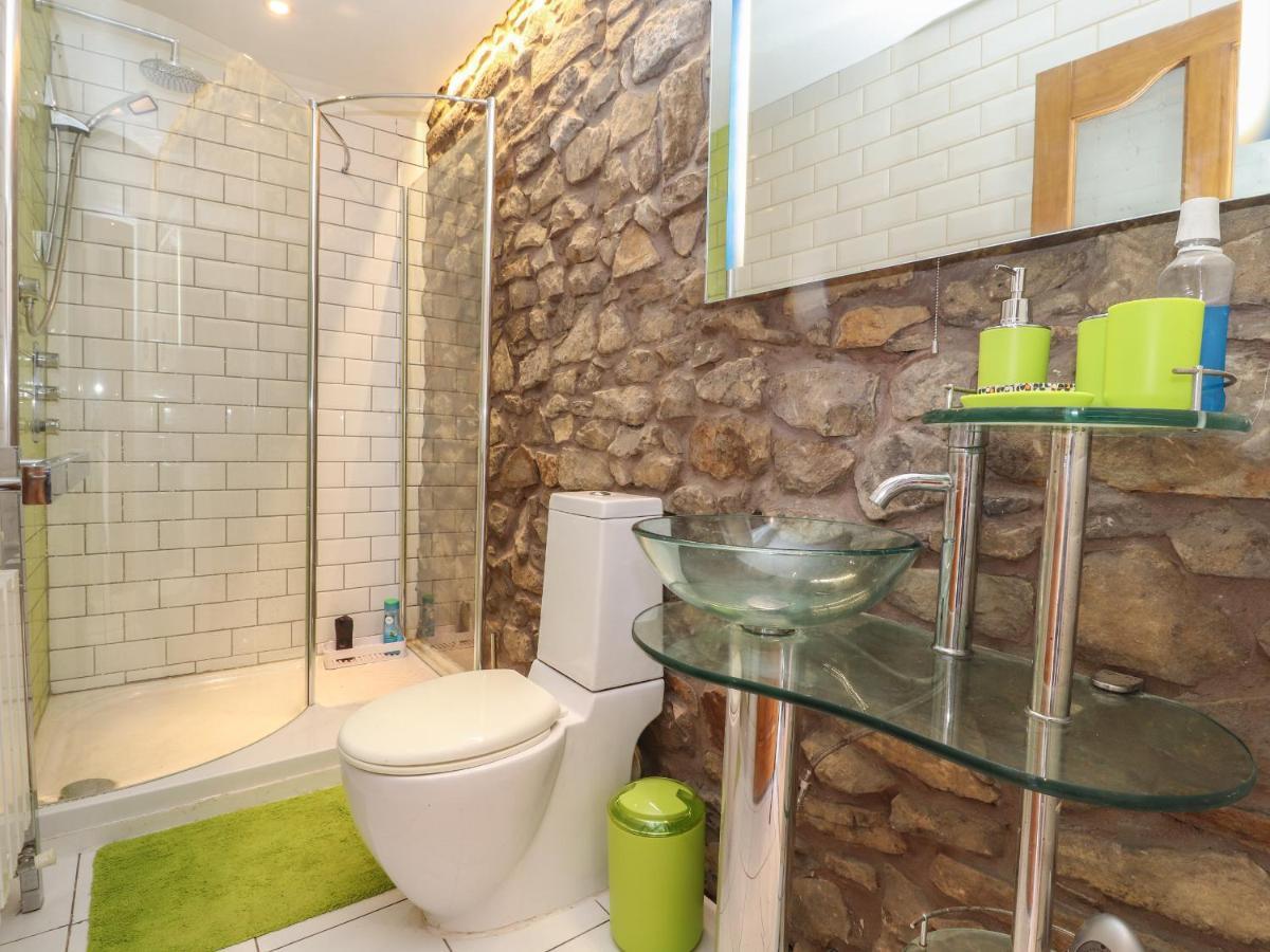 27 Green Road Ρέξαμ Εξωτερικό φωτογραφία